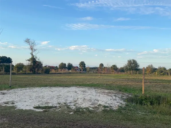 16631 NW 262nd St, Okeechobee, FL 34972