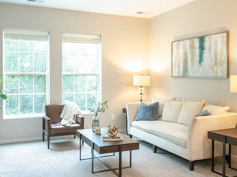 Elegant Living Area | Apartments Cincinnati, OH | The residences at MQ