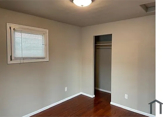 2050 Walnut St SW #2050 — Photo 6