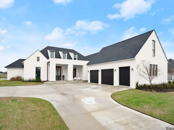 7073 Fleur De Lis St, Zachary, LA 70791