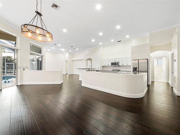 4th image of 2893 Oakbrook Dr