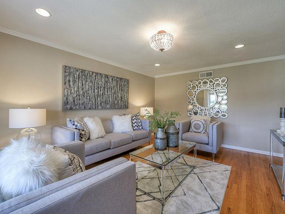 2nd image of 577 Woodstock Way