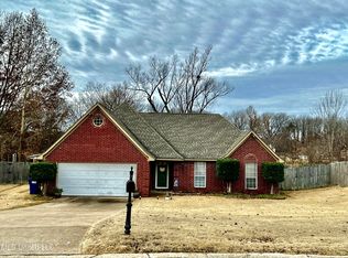 1921 Towson Ln, Horn Lake, MS 38637