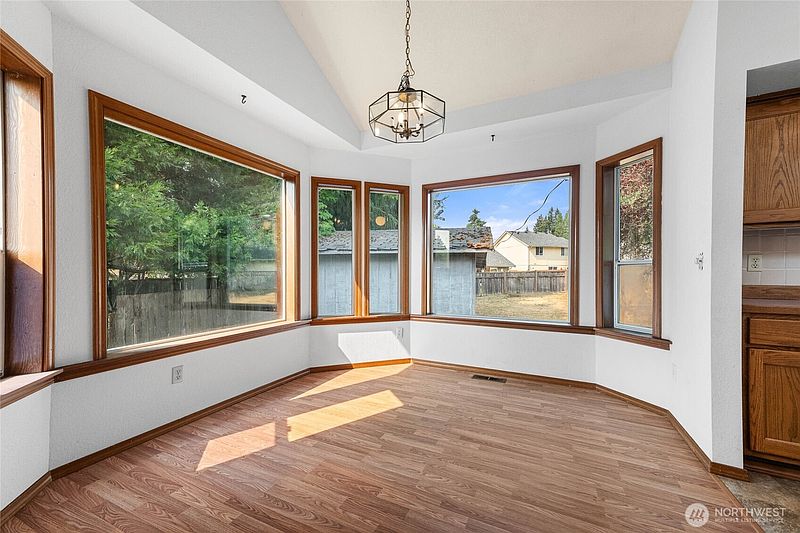 3rd image of 4432 29th Avenue SE