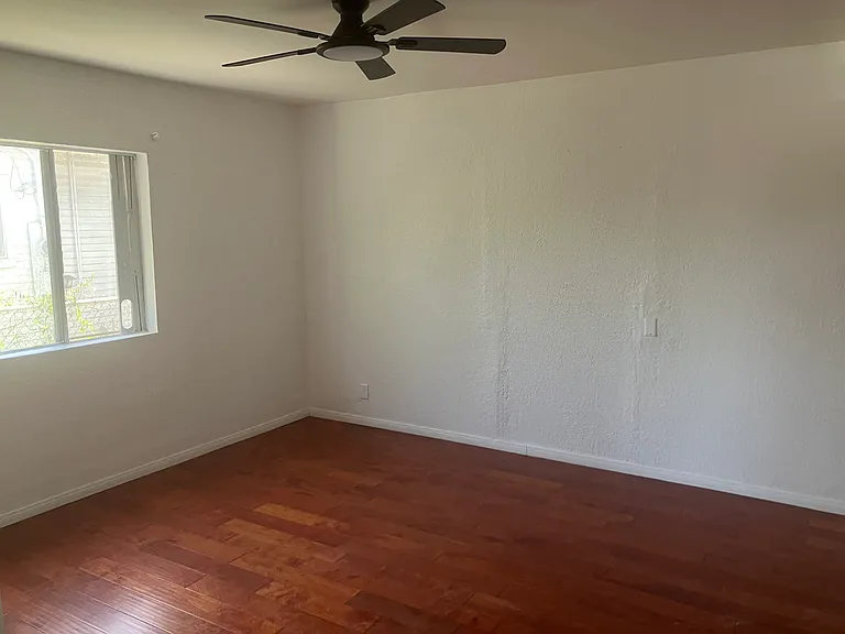 3103 Folsom St — Photo 4