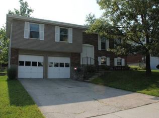 5470 Leumas Rd, Cincinnati, OH 45239