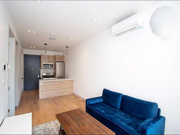 3rd image of 802 Sterling Pl #3R