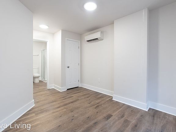 3rd image of 6154 N Lambert St Floor 1