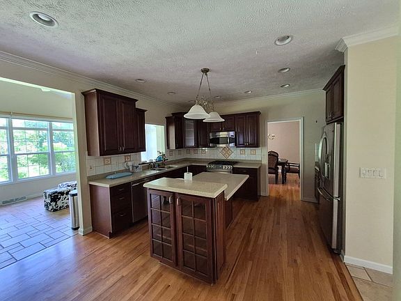 2nd image of 7224 Moss Creek Cir