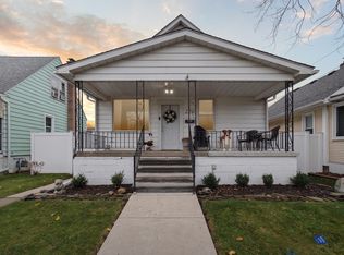 220 Roehrig St, Trenton, MI 48183