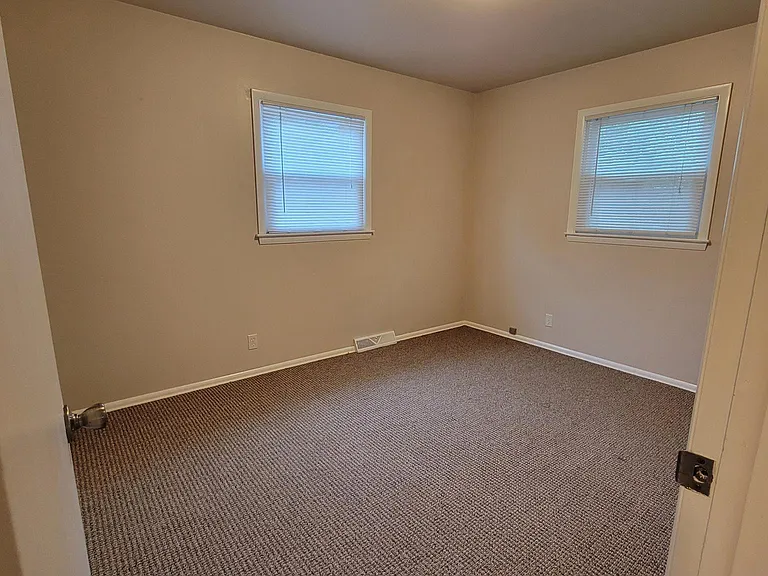 Bedroom - unfurnished