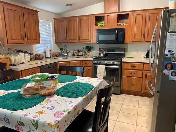 4th image of 13795 West Dr