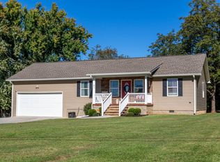 411 Athenian St, Athens, TN 37303