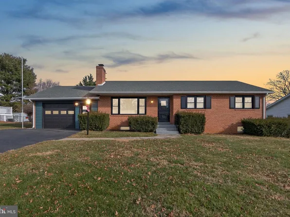 3887 Shadywood Dr, Jefferson, MD 21755