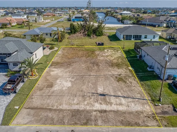 13 NW 35th Pl, Cape Coral, FL 33993