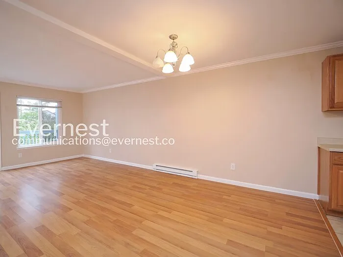 8823 Holly Dr #E206 — Photo 6