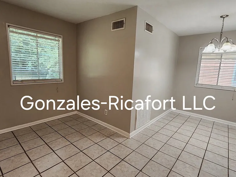4107 Latimer Ln — Photo 14