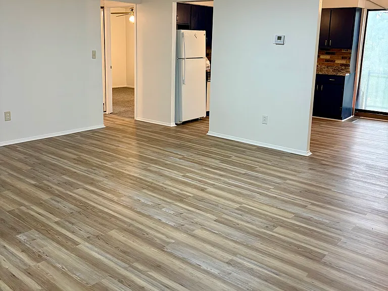 2440 Noble Rd #204 — Photo 4