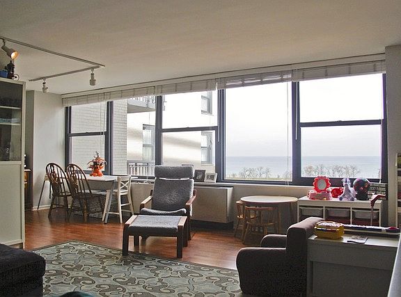 4th image of 3430 N Lake Shore Dr APT 11P