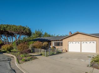 227 McCulloch Cir, Marina, CA 93933