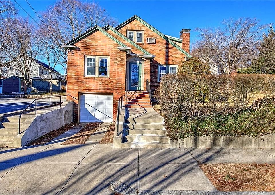 1st image of 66 Tyndall Ave