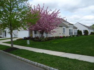 33 Emery Way, Delanco, NJ 08075
