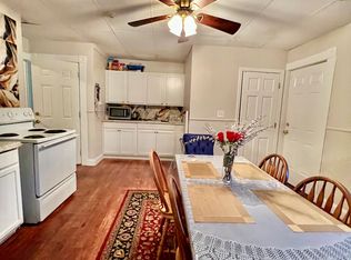 7 Exeter St #3R, Lowell, MA 01850