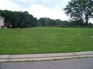 1st image of 382 Erin Ln