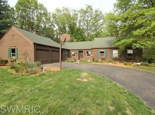 2452 Northboro Ct NE, Grand Rapids, MI 49525