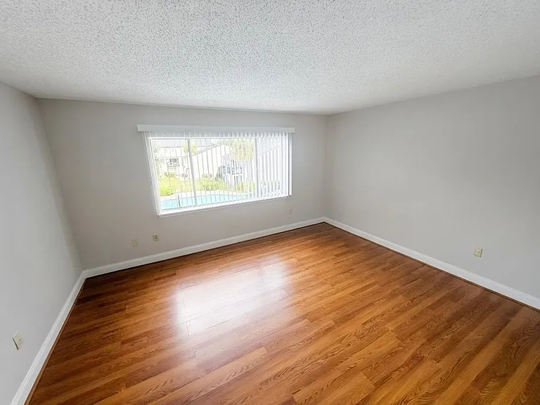 4115 S Semoran Blvd #10 — Photo 8
