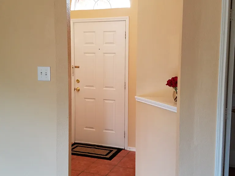 422 Cypress St — Photo 3