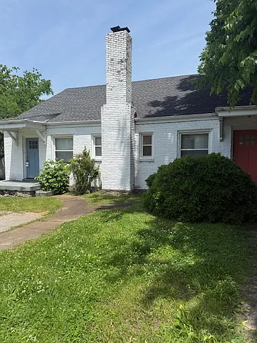 1011 Broadmoor Dr #B Photo 1