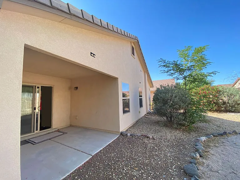 2542 Kentwood Ct — Photo 8