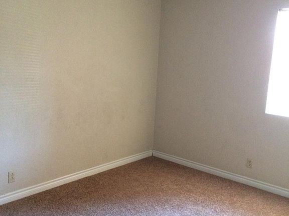 4th image of 4954 River Glen Dr Unit 131