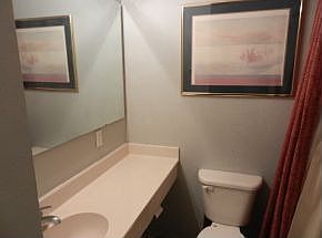 5th image of 1001 Golf Dr