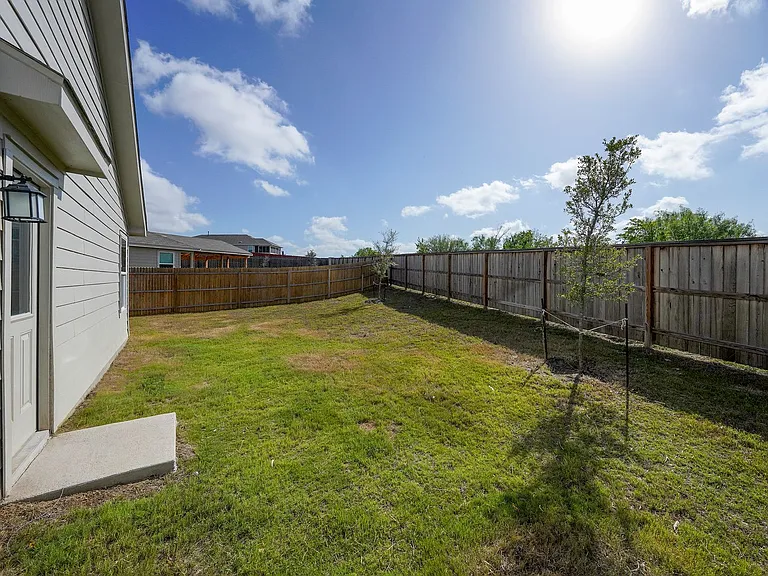 5926 Seaside Mnr — Photo 29