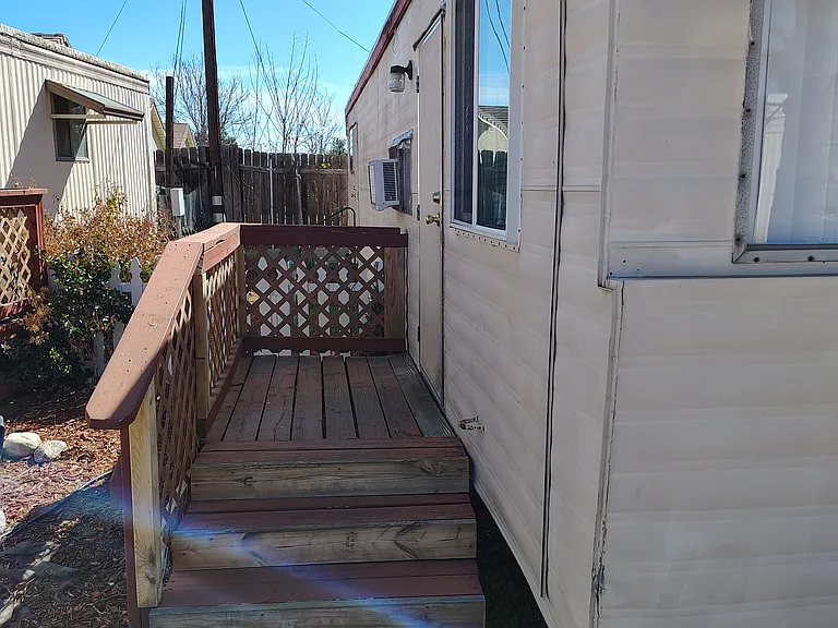 501 S Mistletoe Ave #28 — Photo 2