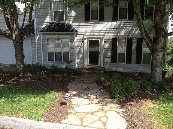 2nd image of 1452 Pheasants Glen Dr