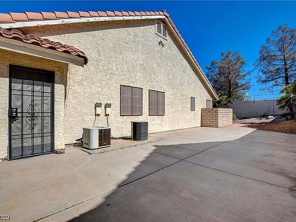 4th image of 8649 Inwood Dr
