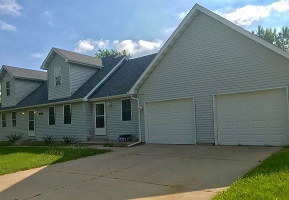 2nd image of 815 Kody Alan Dr