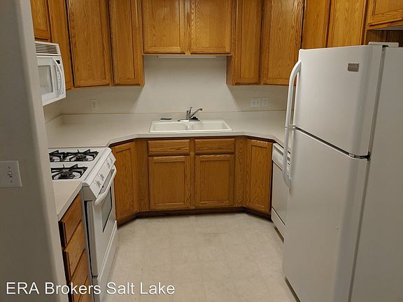 4th image of 1523 S 430 W #84