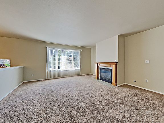 5th image of 923 87th Ave SE