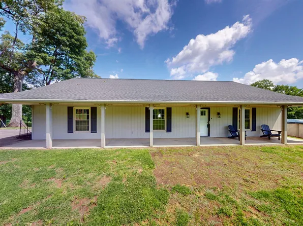 8180 Old Lovelaceville Rd, Paducah, KY 42001