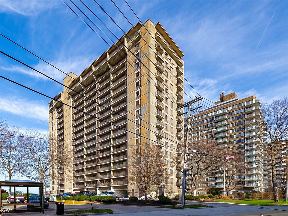 1st image of 12500 Edgewater Dr APT 806