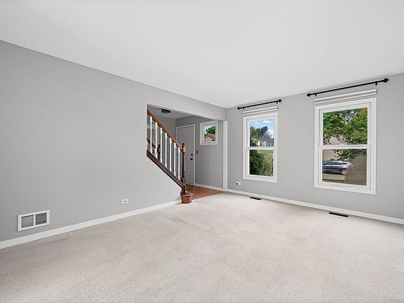5th image of 1449 Willow Tree Dr