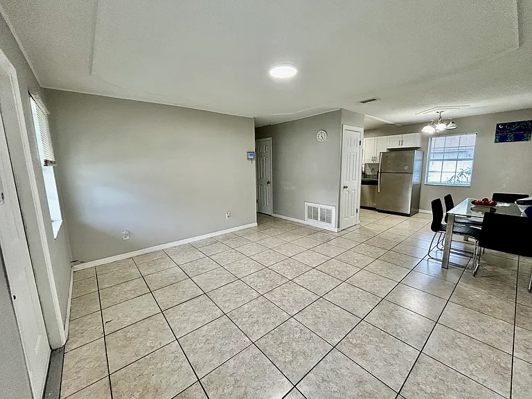 4418 Porpoise Dr — Photo 3