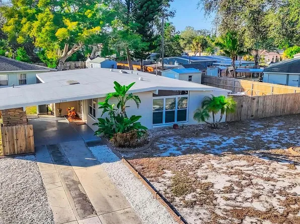 2300 Georgetown Rd, Bradenton, FL 34207