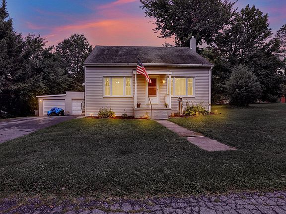 2nd image of 59 Limekiln Rd