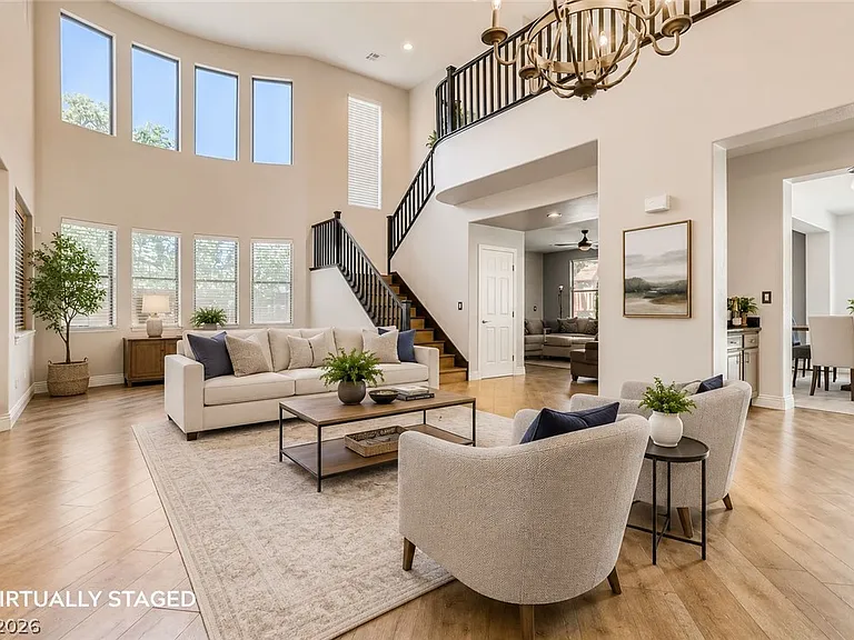 1149 Jerez Ct — Photo 4
