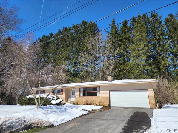 4 Sherwood Rd, New Hartford, NY 13413